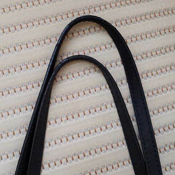 Michael Kors Perforated Leather Jet Set Tote HOST PICK! - Picture 8 of 11